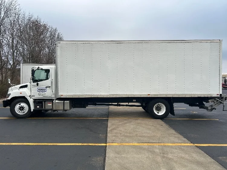 2021 Hino L6 in La Vergne, TN — photo 4
