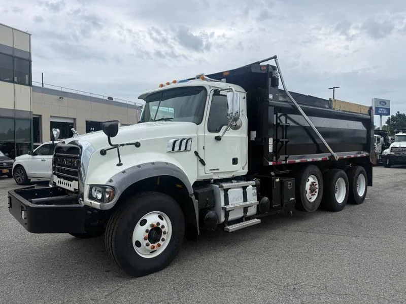 2023 Mack Granite