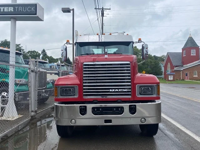 2019 Mack TerraPro in Eau Claire, PA — photo 5