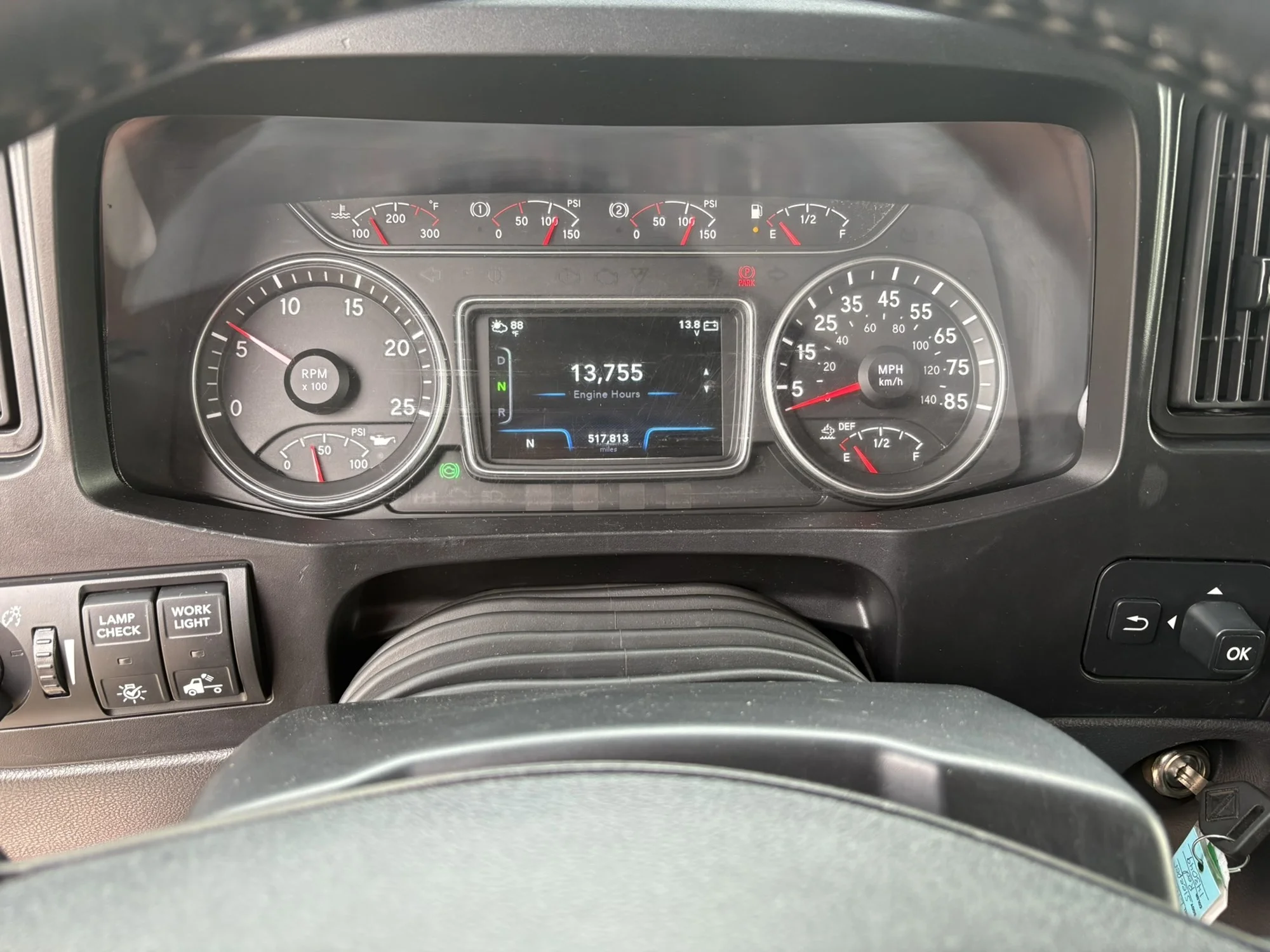 2022 International LT in West Michigan International, MI — photo 17