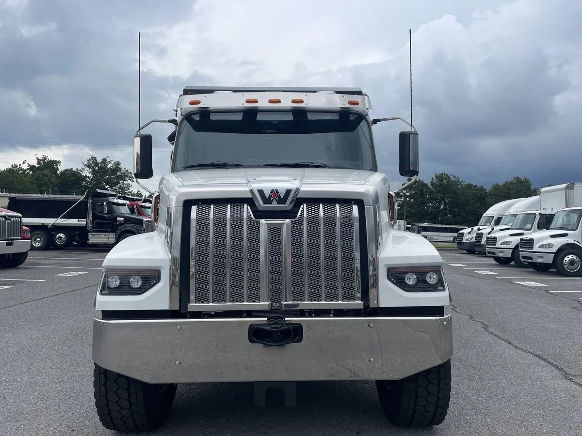 2026 Western Star 47X in Chattanooga, TN — photo 2