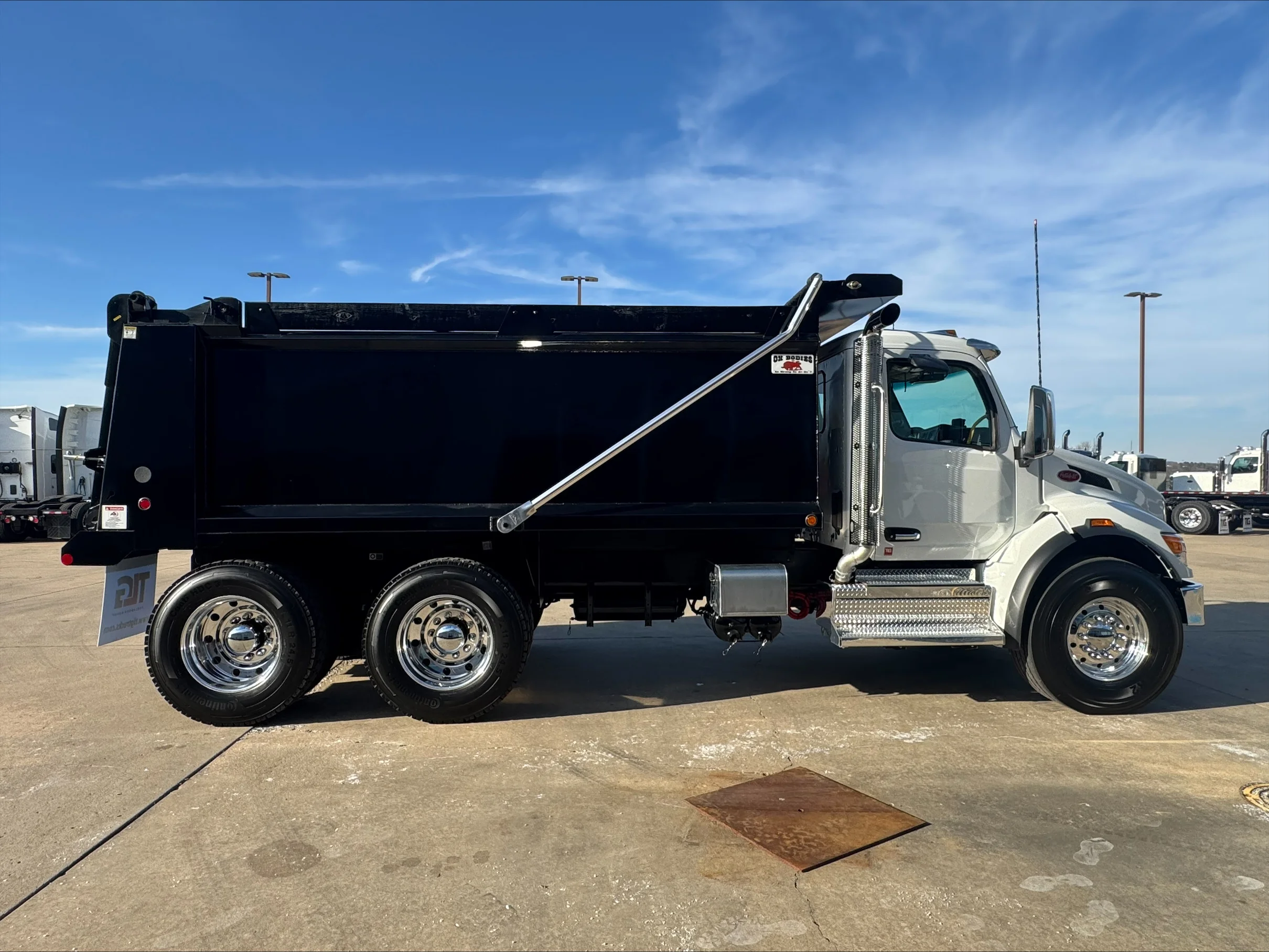 2026 Peterbilt 548 in Fort Smith, AR — photo 6