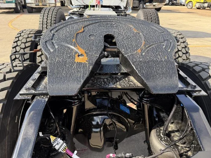 2027 Peterbilt 567 - image 24