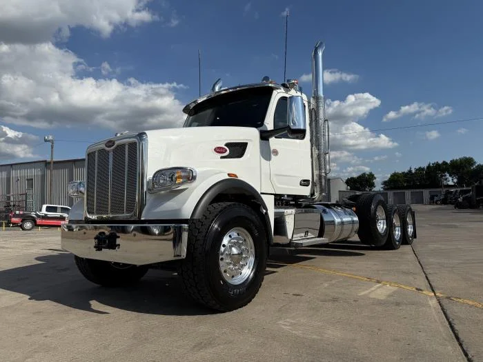 2027 Peterbilt 567 in Dallas, TX — photo 3
