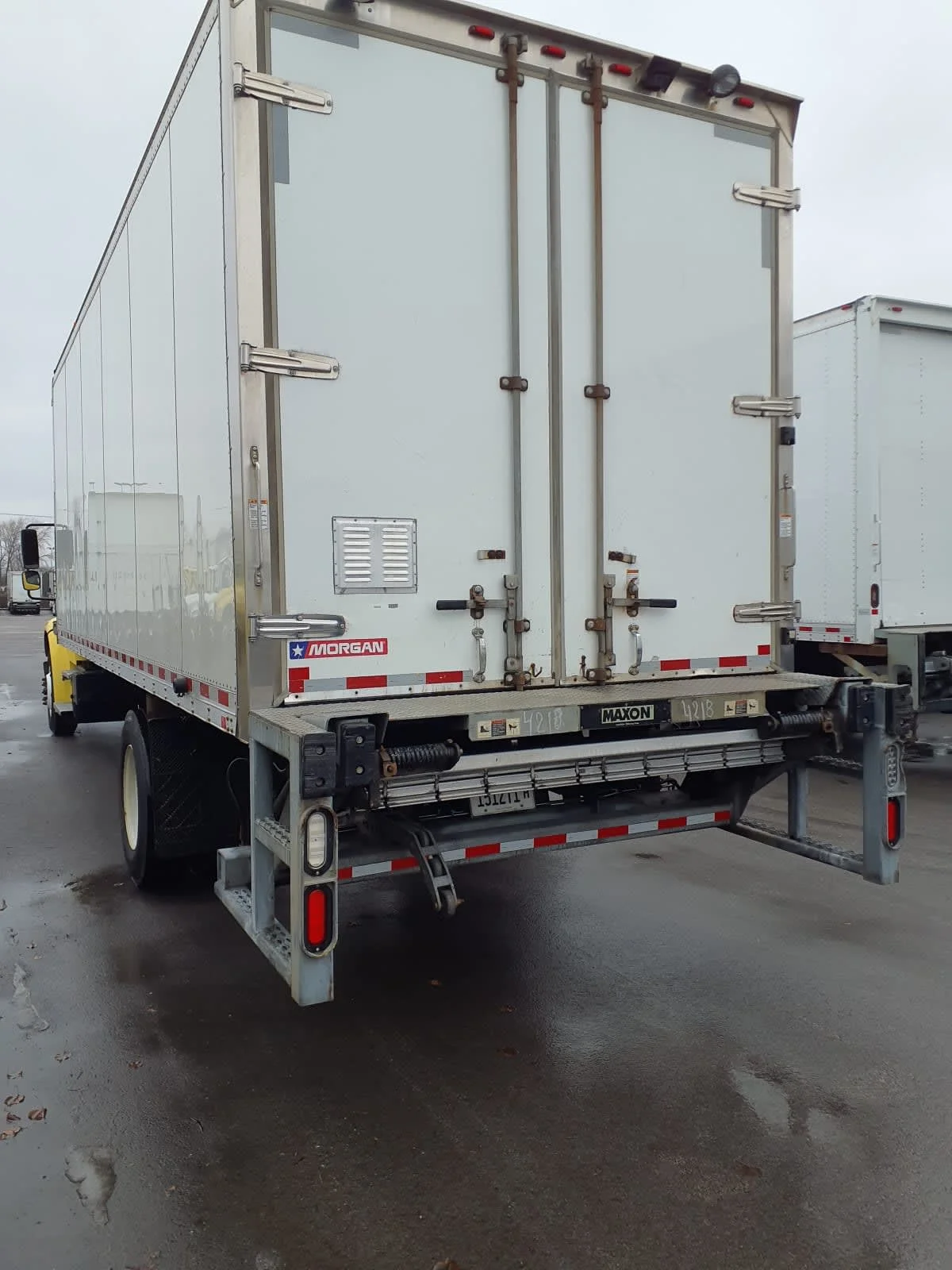 2016 Freightliner M2 106 - image 6