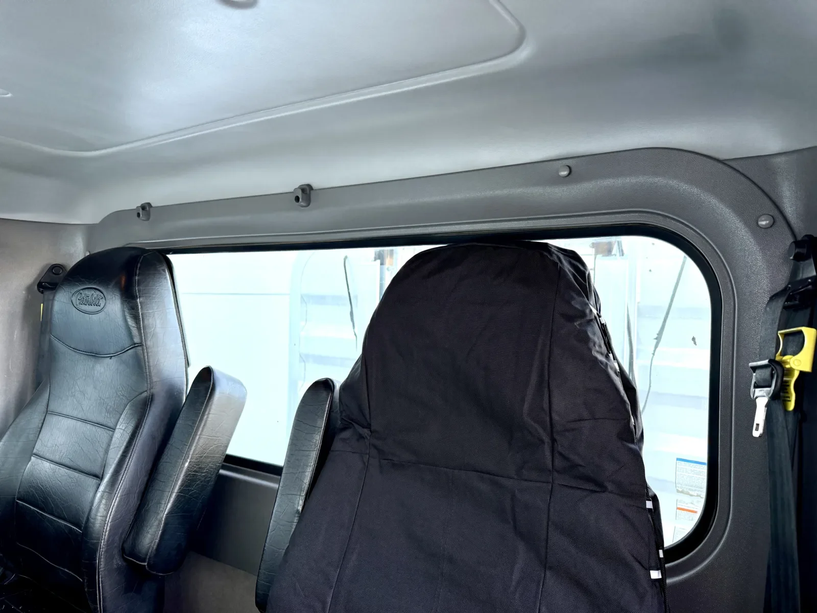 2018 Peterbilt 389 - image 20