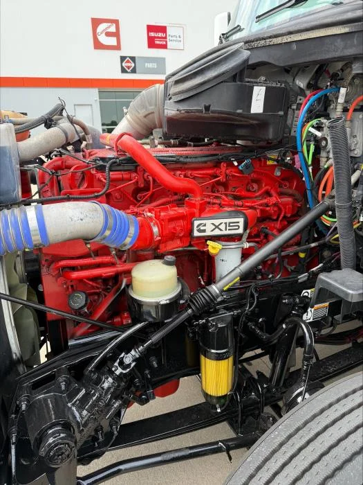 2022 Peterbilt 579 - image 6