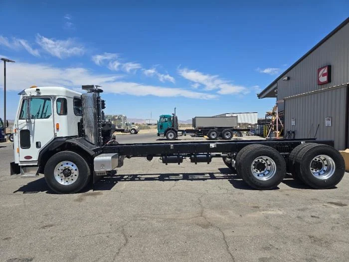 2025 Peterbilt 520 in Los Angeles, CA — photo 9