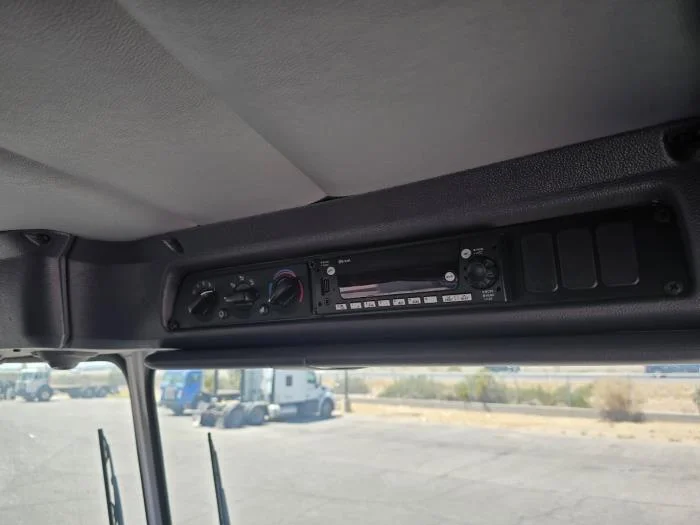 2025 Peterbilt 520 in Los Angeles, CA — photo 11