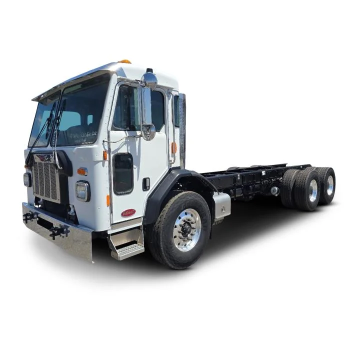 2025 Peterbilt 520