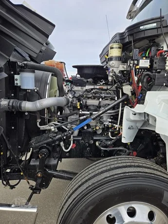 2025 International HX in MN — photo 13