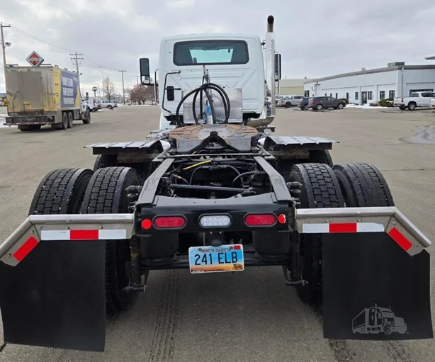 2025 International HX in MN — photo 5