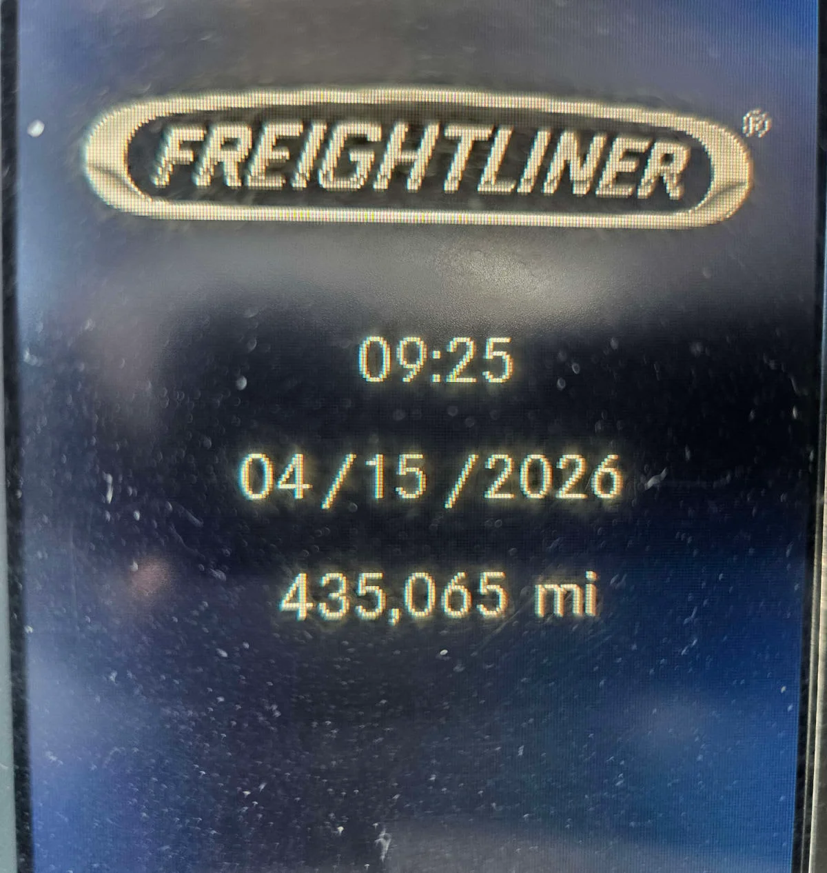 2020 Freightliner Cascadia - image 10