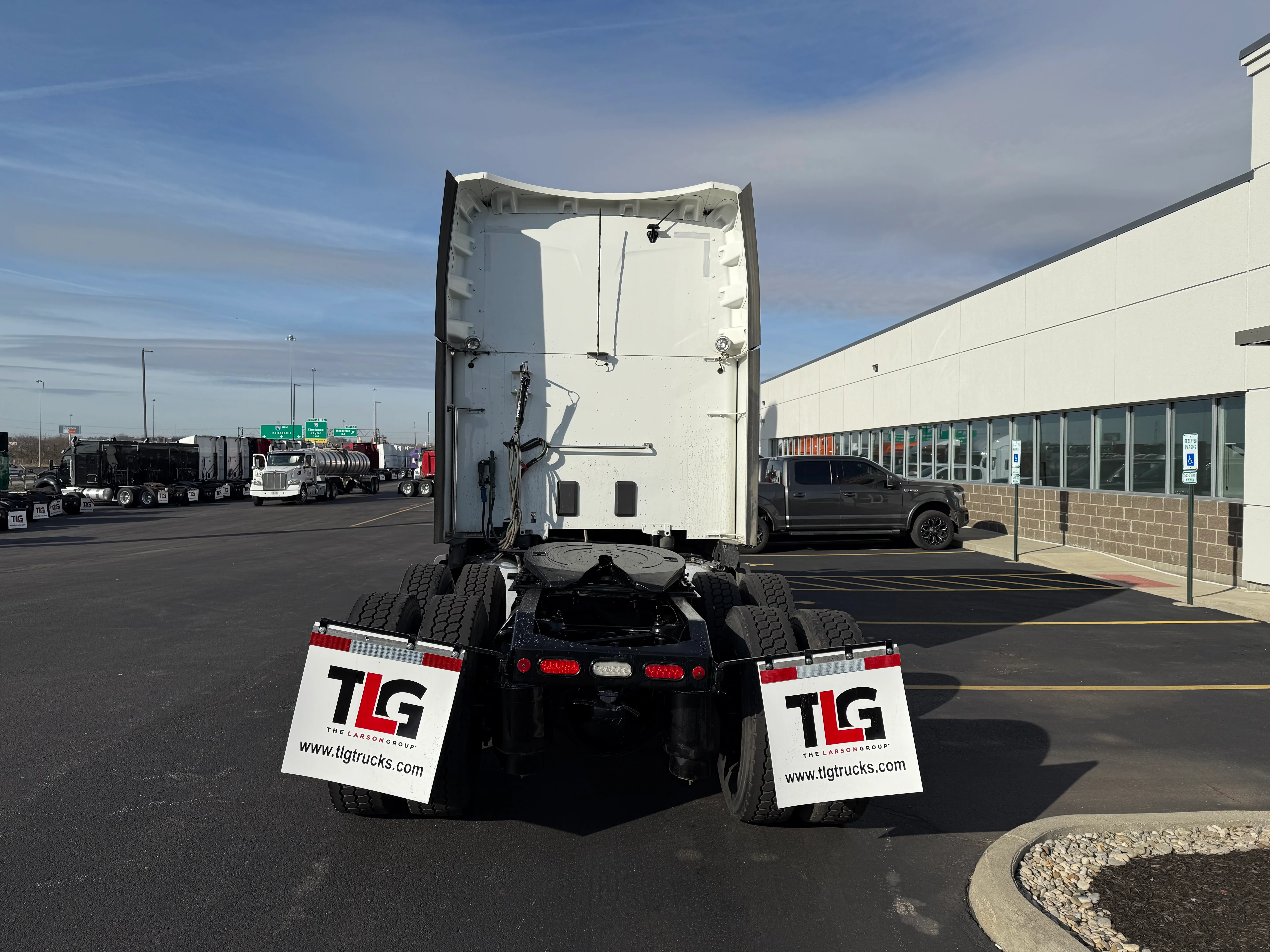 2021 Peterbilt 579 - image 4