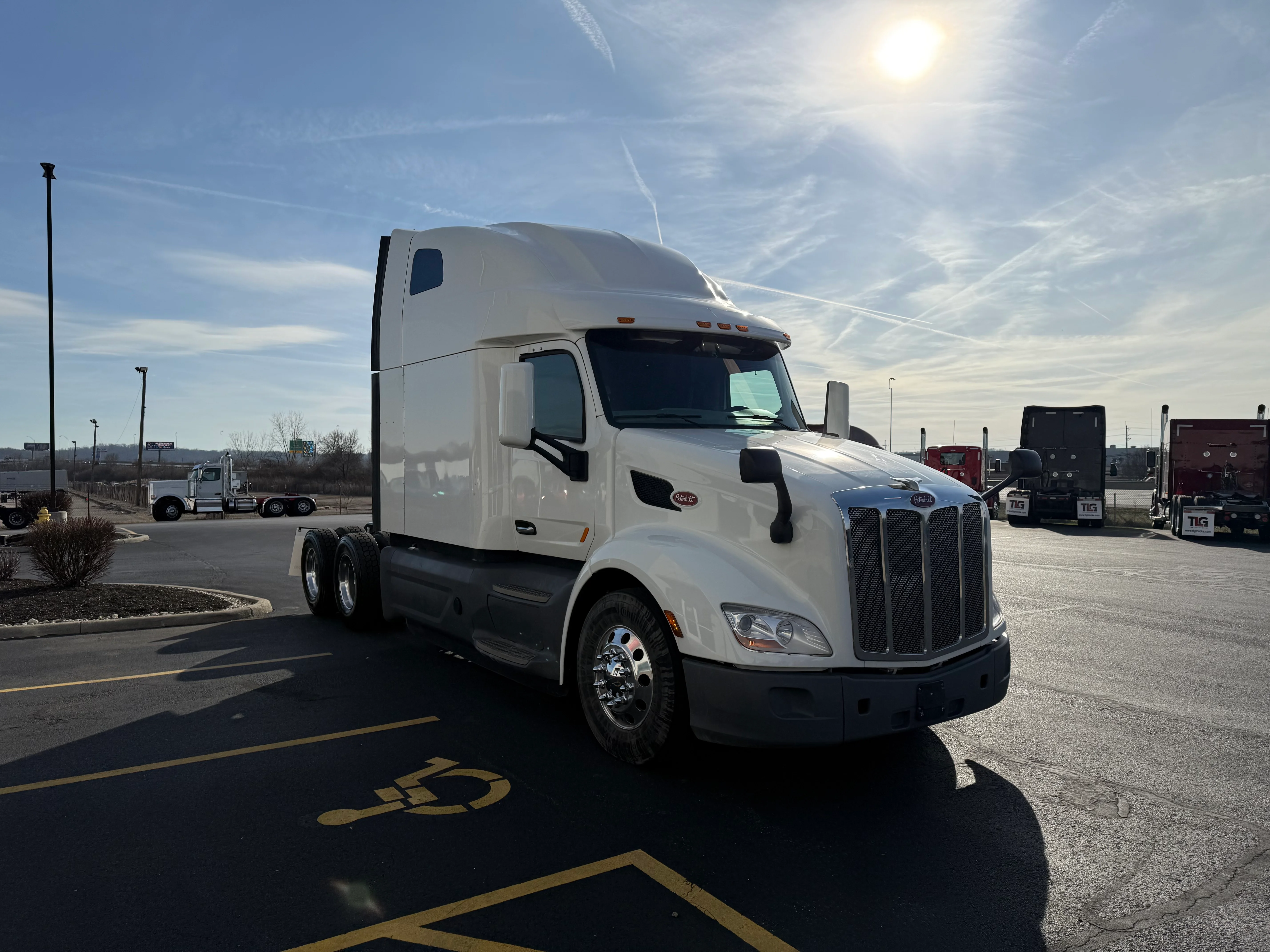2021 Peterbilt 579 - image 7