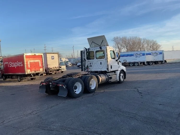2021 Freightliner in Kansas City, MO — photo 7