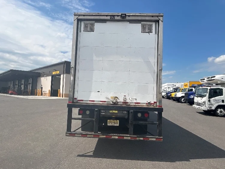 2020 International MV - image 7