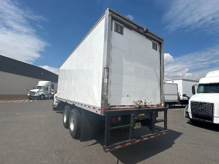 2020 International MV - image 6