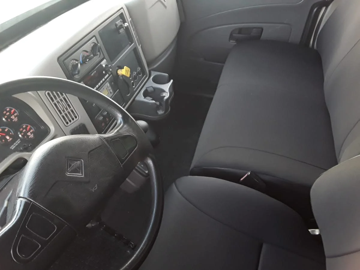 2019 International 4300 - image 7