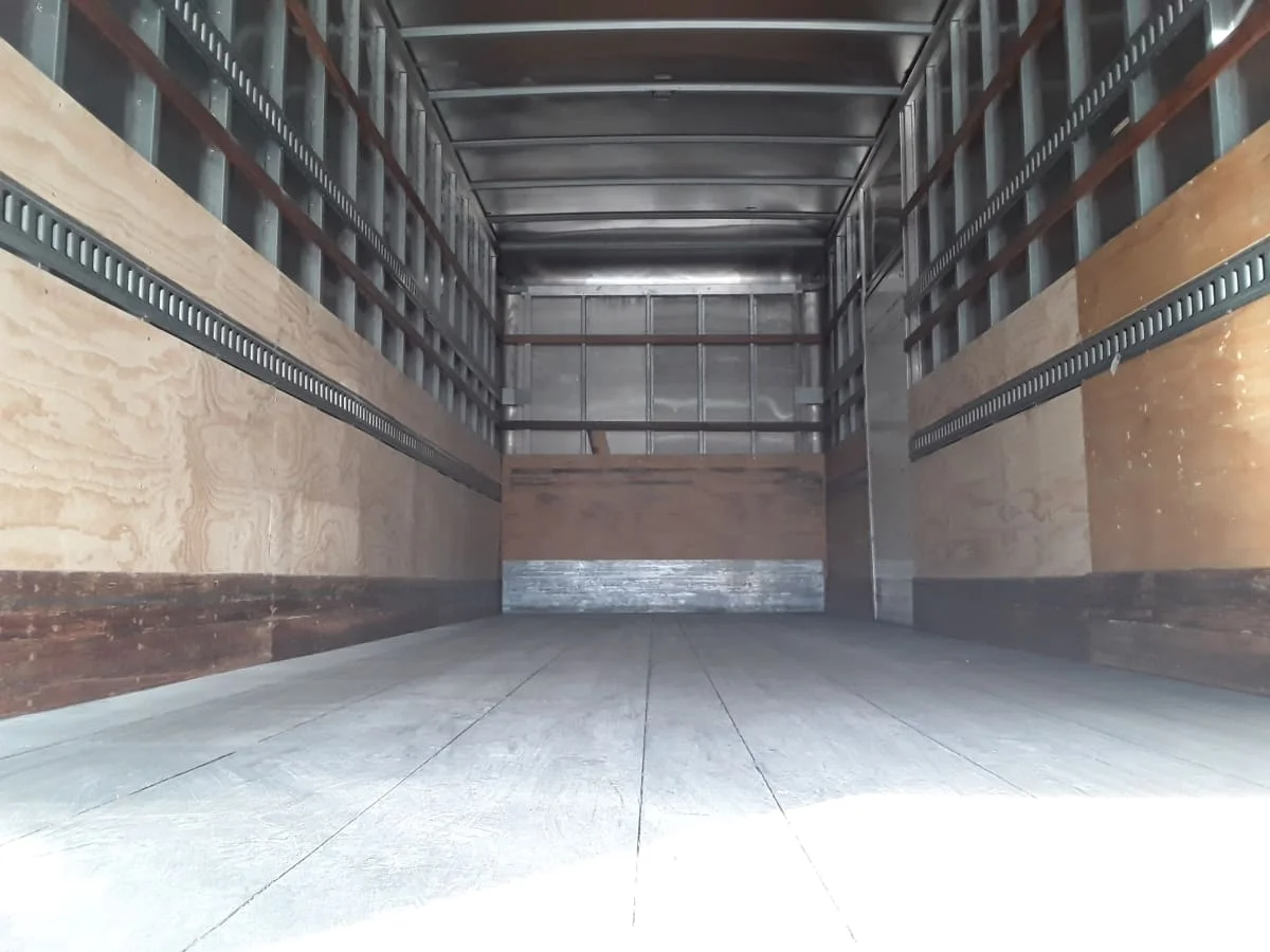 2019 International 4300 - image 8