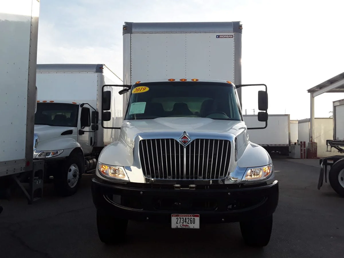 2019 International 4300 - image 2