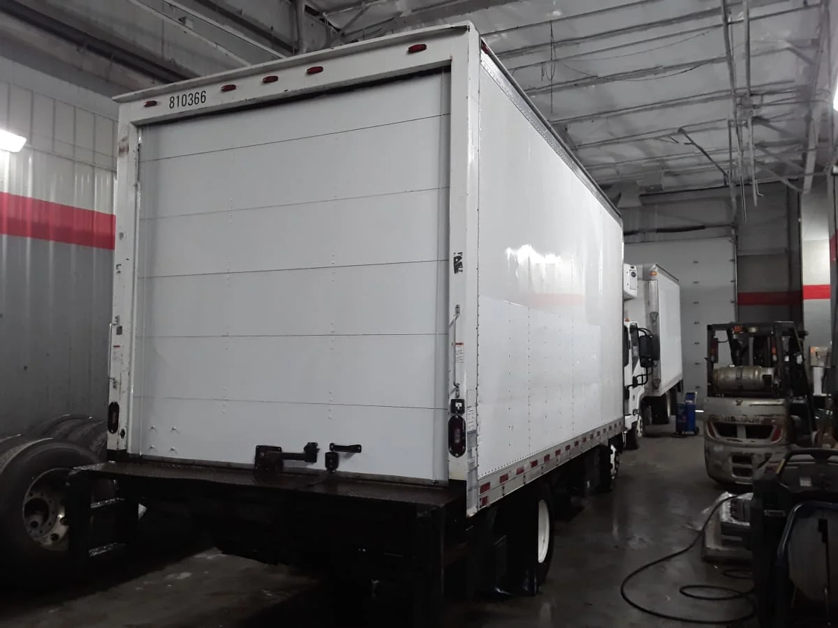 2019 Isuzu NPR - image 4