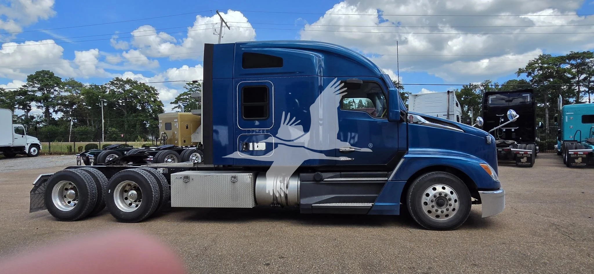 2023 Kenworth T680 in Richland, MS — photo 4