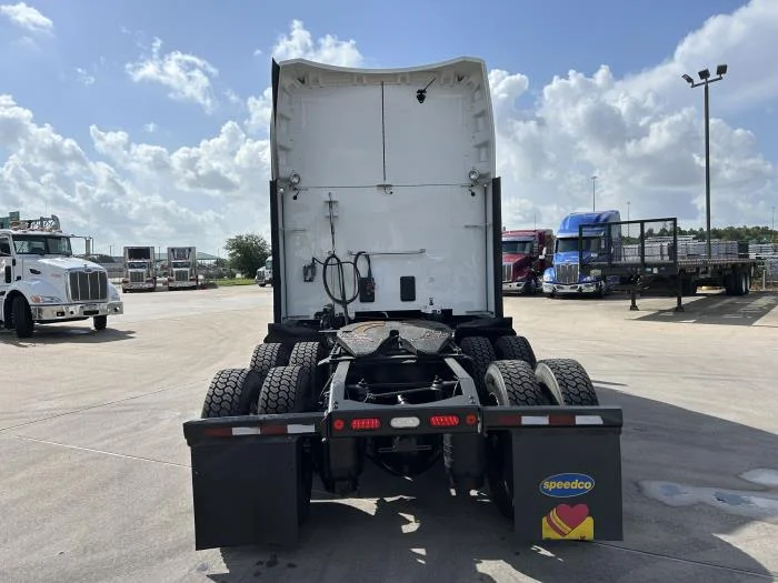 2021 Peterbilt 579 - image 5