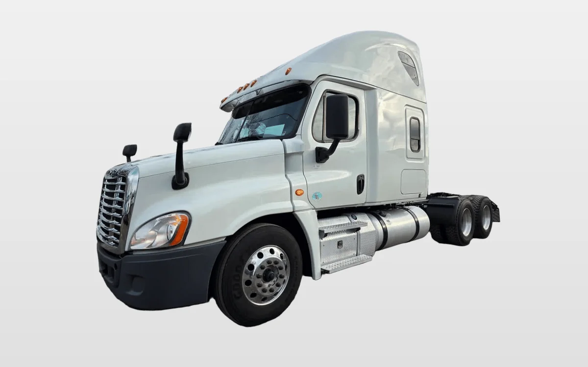 2020 Freightliner Cascadia - image 1