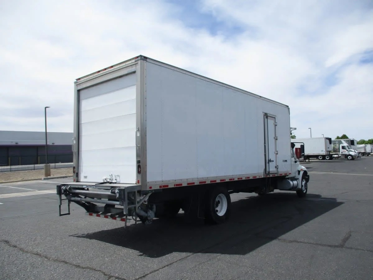 2019 International 4300 in Commerce City, CO — photo 4
