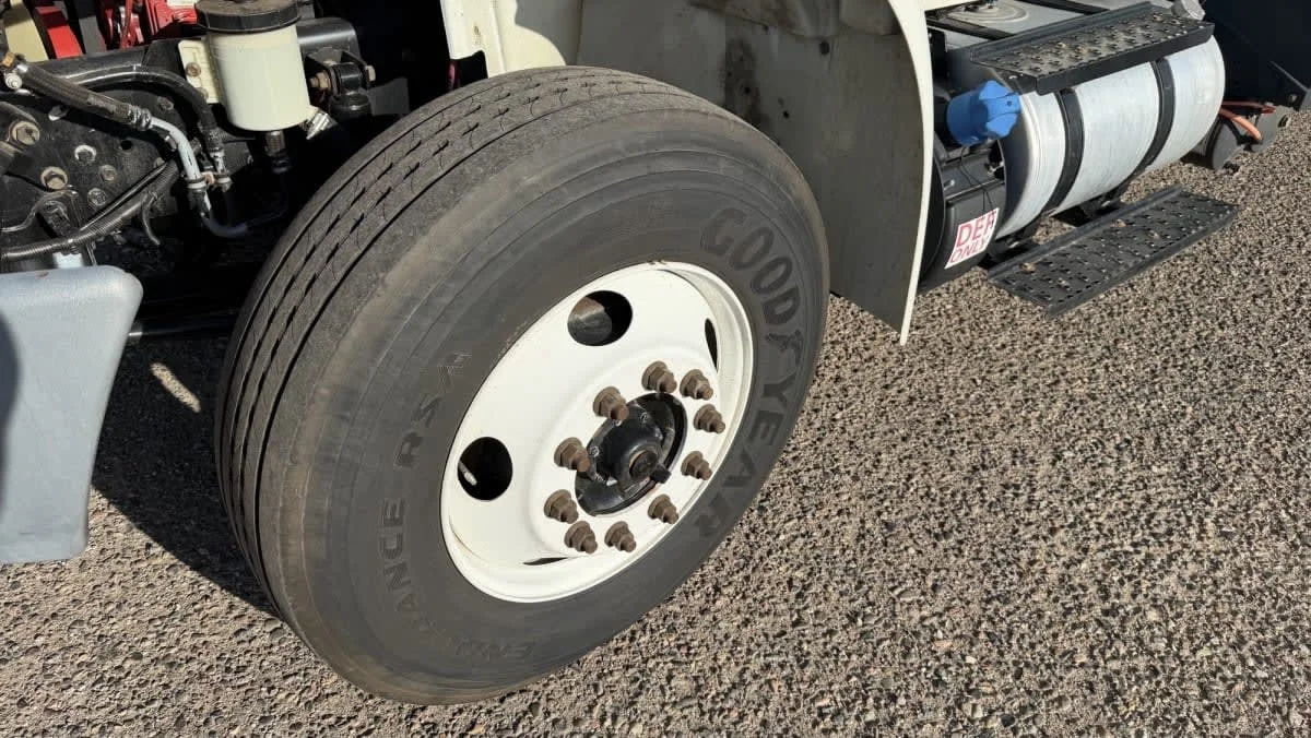 2019 International 4300 in Phoenix, AZ — photo 15