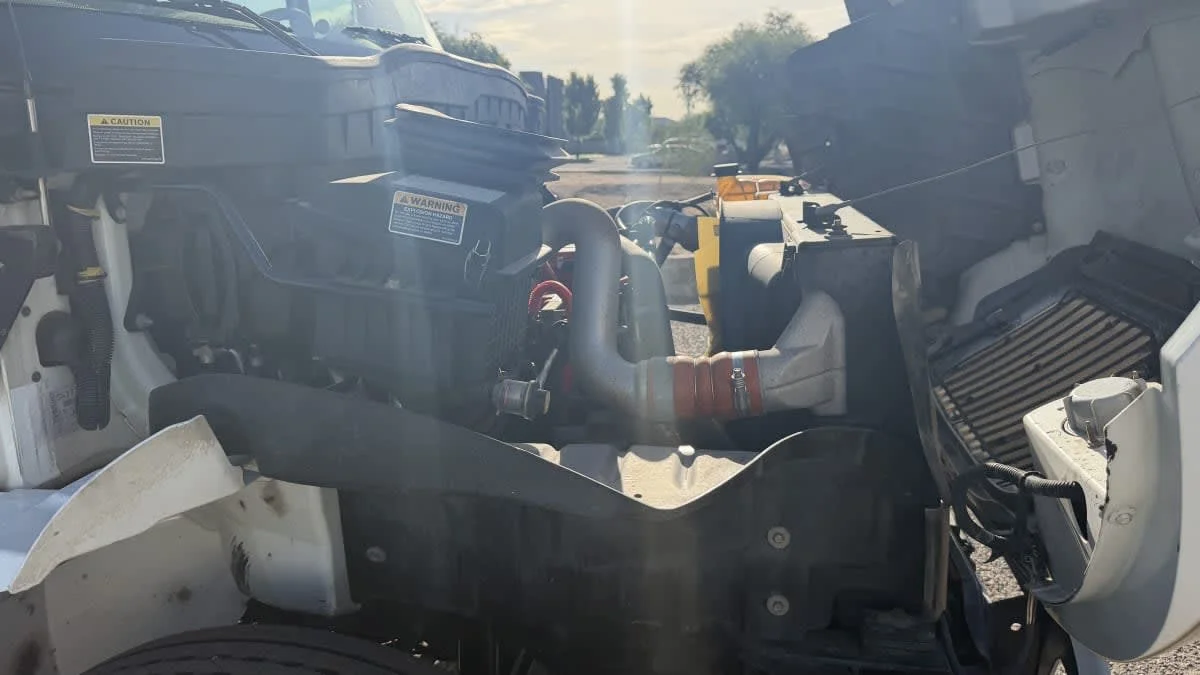 2019 International 4300 in Phoenix, AZ — photo 16