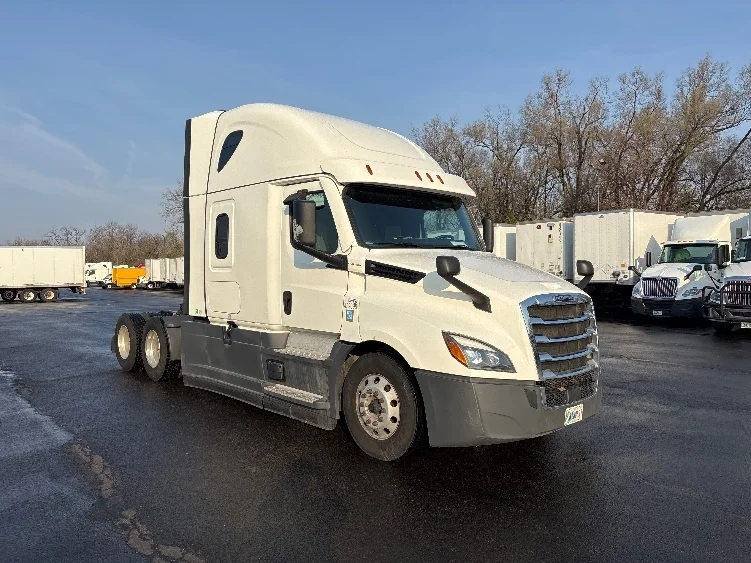 2022 Freightliner Cascadia in Indianapolis, IN
