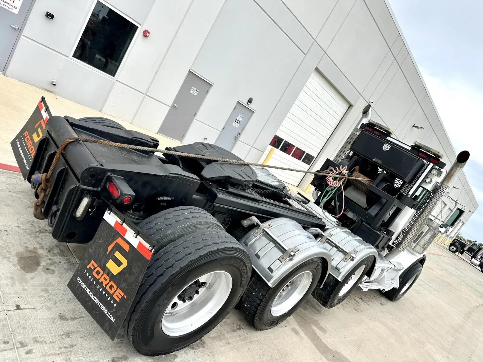 2012 Kenworth T800 - image 11