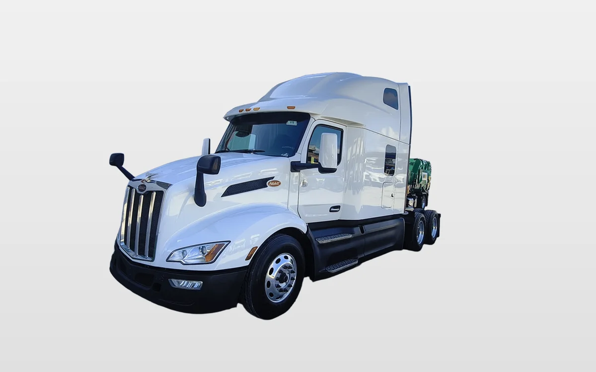 2023 Peterbilt 579 - image 1