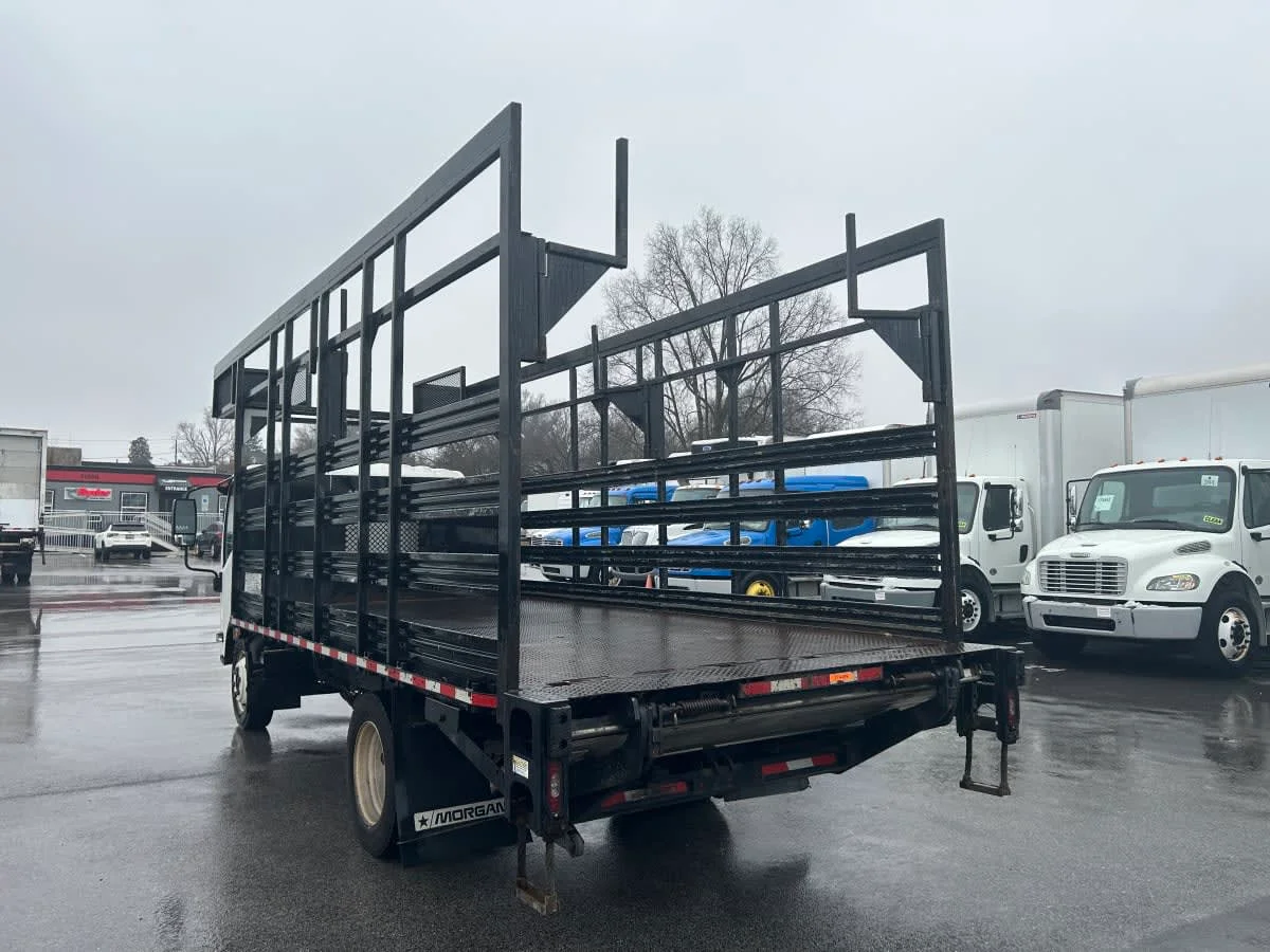 2019 Isuzu NPR - image 6