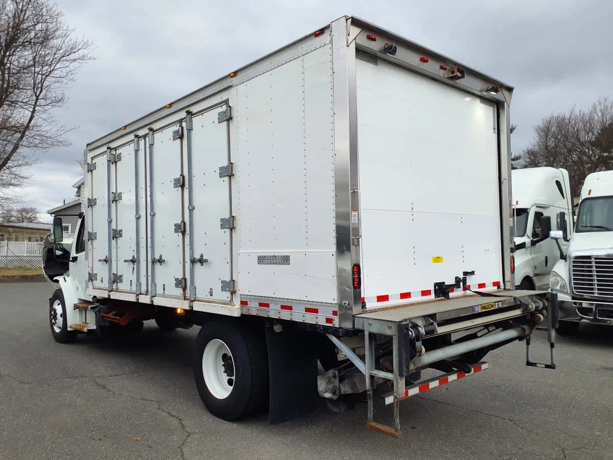 2019 Freightliner M2 106 in Springfield, MA — photo 6