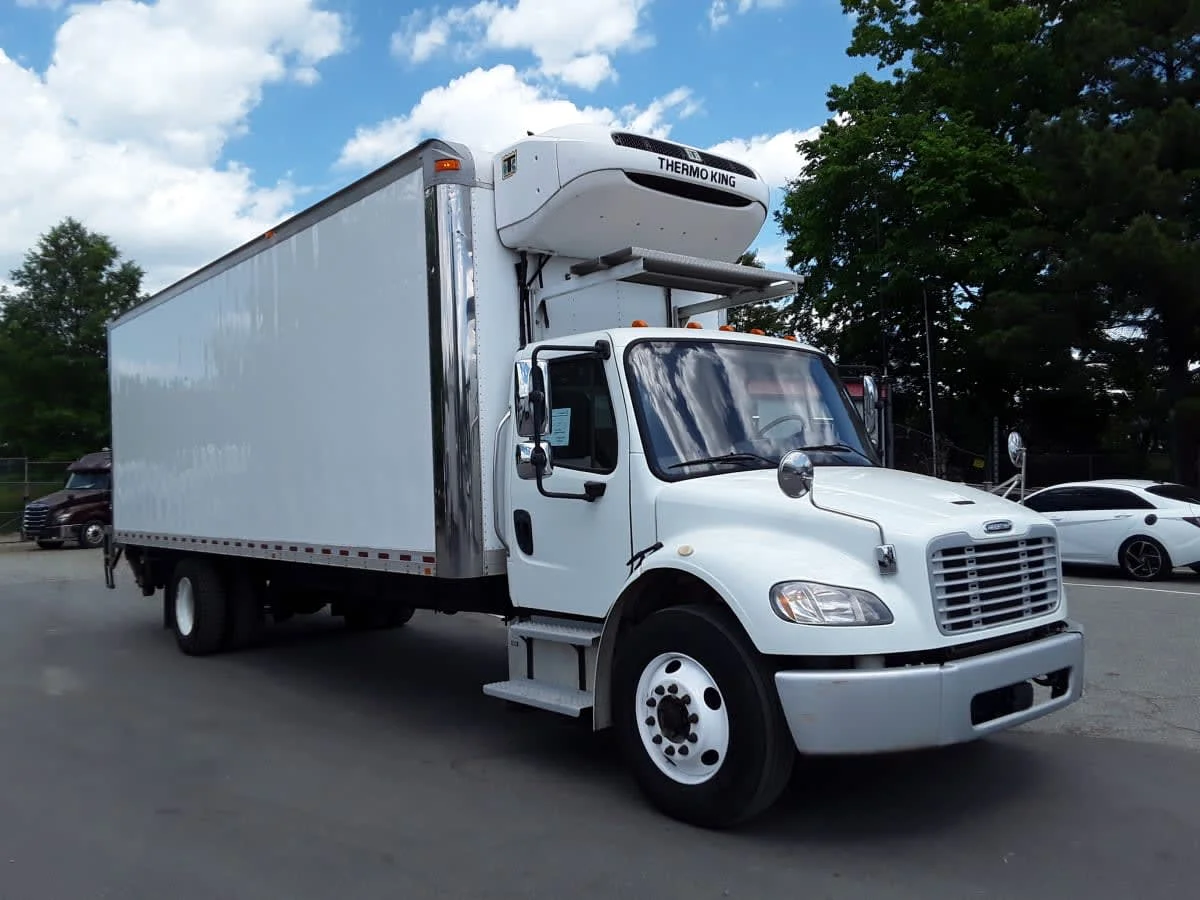 2019 Freightliner M2 106 in Charlotte, NC — photo 3
