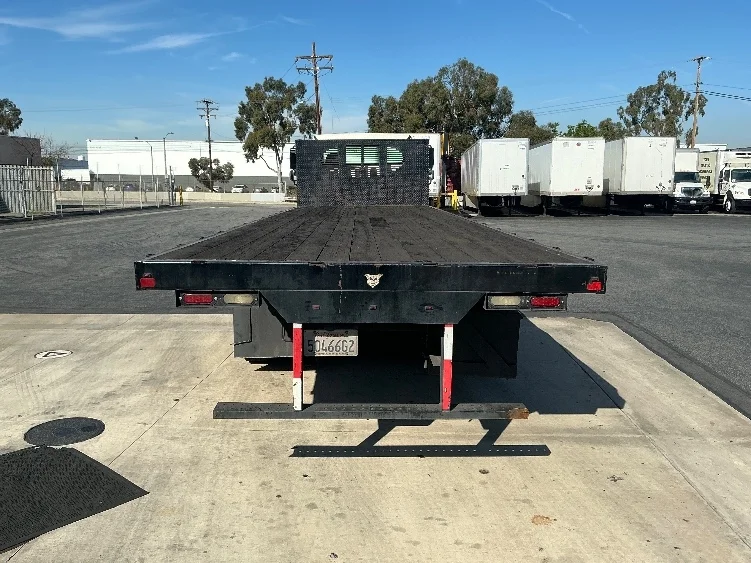 2018 Freightliner M2 106 - image 7