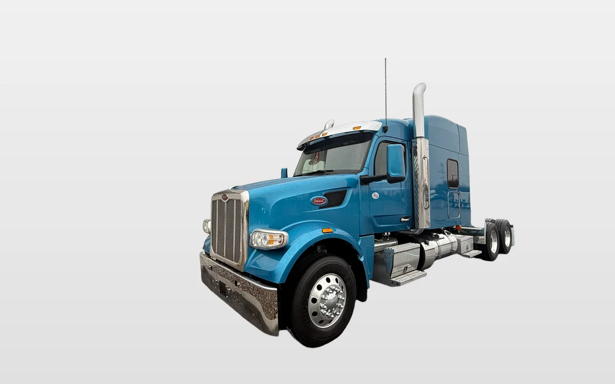 2022 PETERBILT 567 - image 1