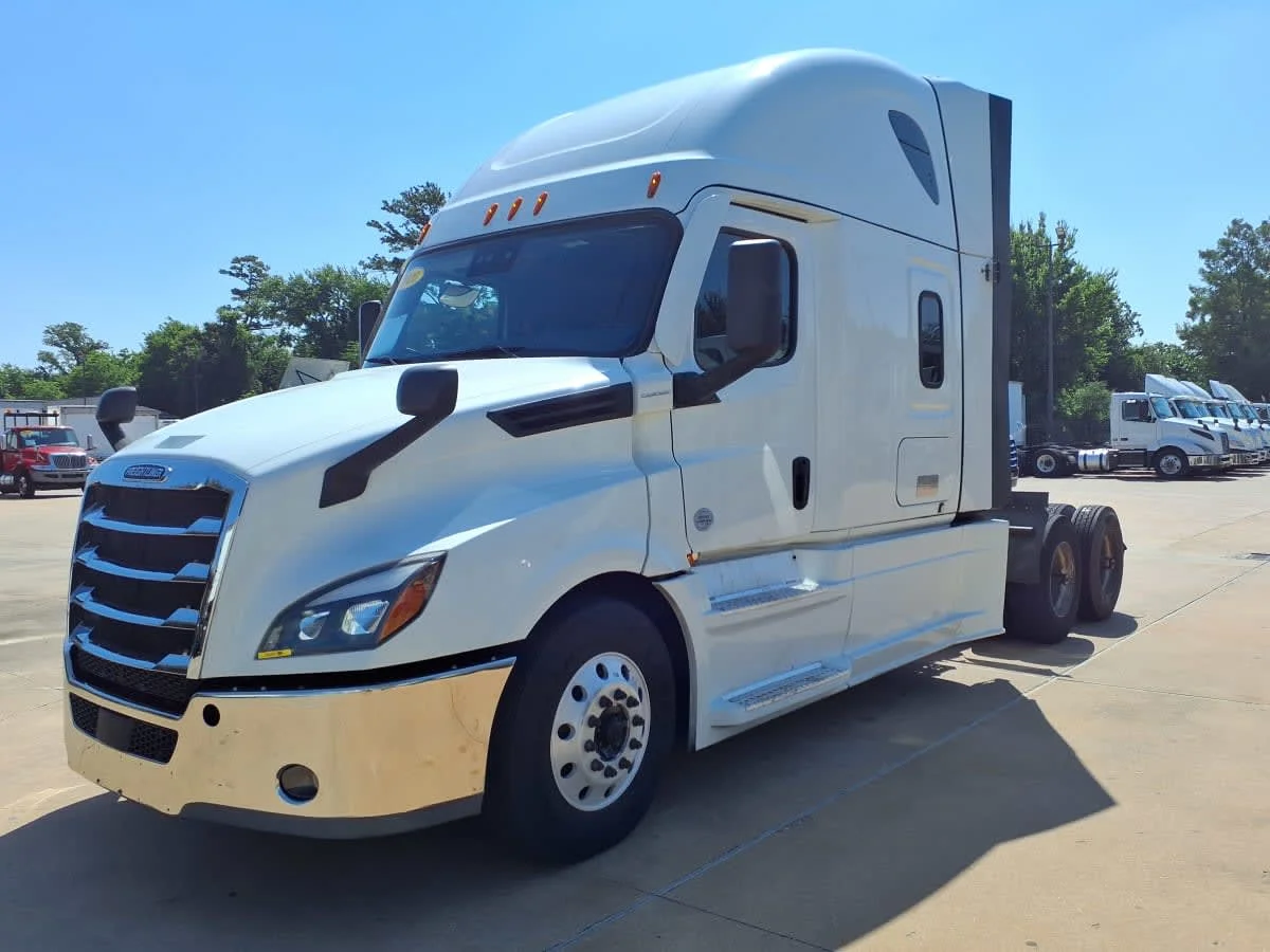 2020 Freightliner Cascadia in Houston, TX