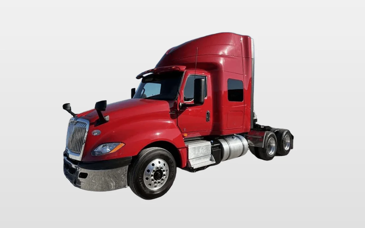 2021 International LT - image 1