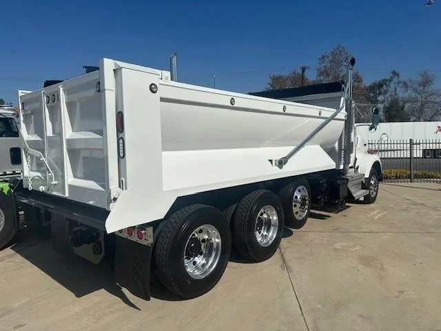 2019 Kenworth T800 in Fontana, CA — photo 5