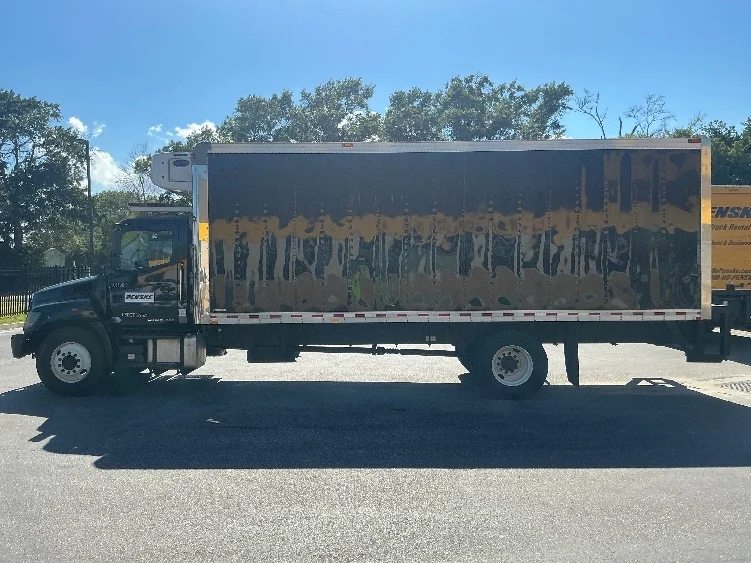2019 Hino 268 in Mobile, AL — photo 4