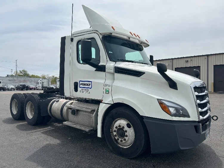 2020 Freightliner Cascadia