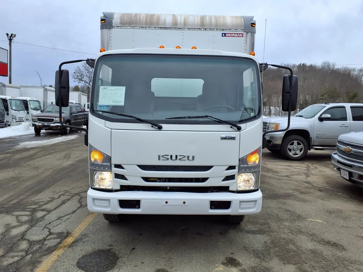 2018 Isuzu NRR - image 2