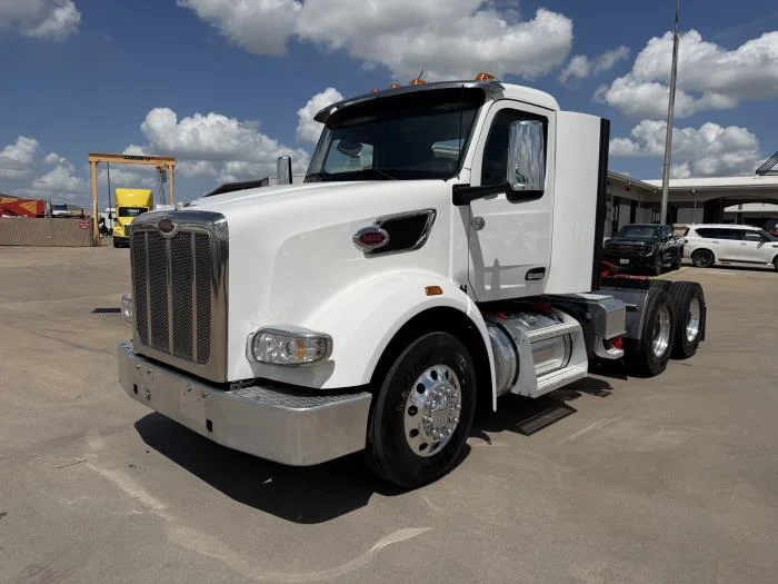 2024 Peterbilt 567 — photo 2