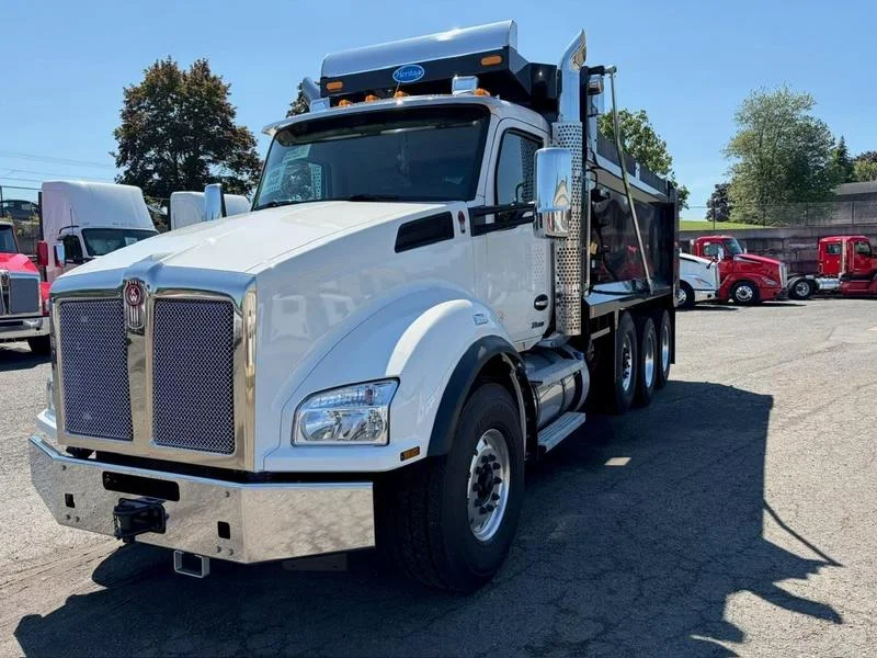 2027 Kenworth T880