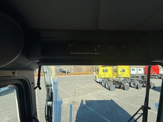 2025 Peterbilt 520 in Clarksburg, WV — photo 10