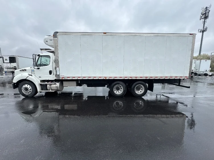 2021 Freightliner M2 112 - image 4